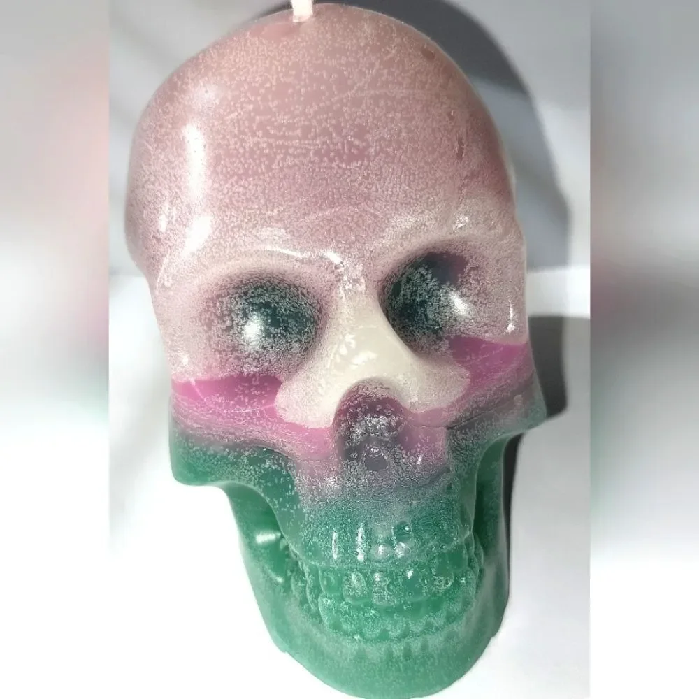 Hand crafted limited edition from our Raging skull candle collection